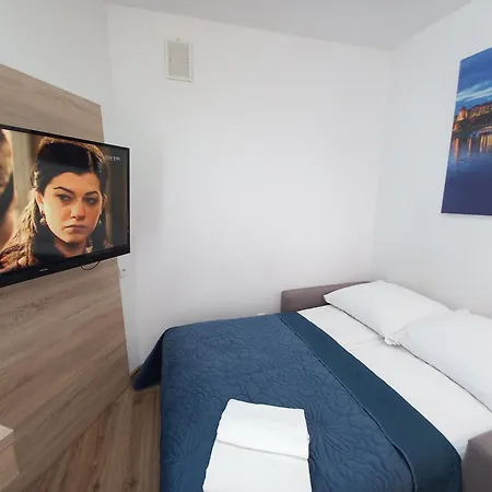 Old Town Apartmens - B33-3
